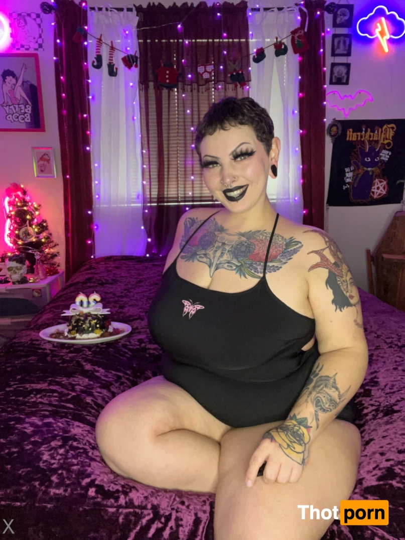 SugarSweetmeat 14816865