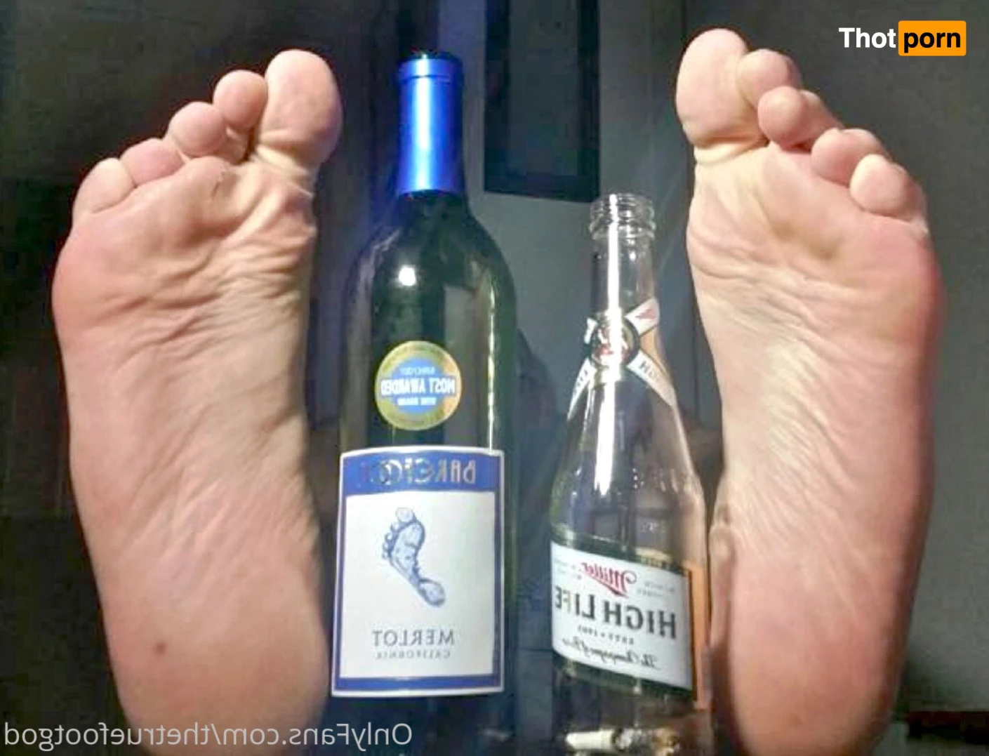 The Foot God 6298540