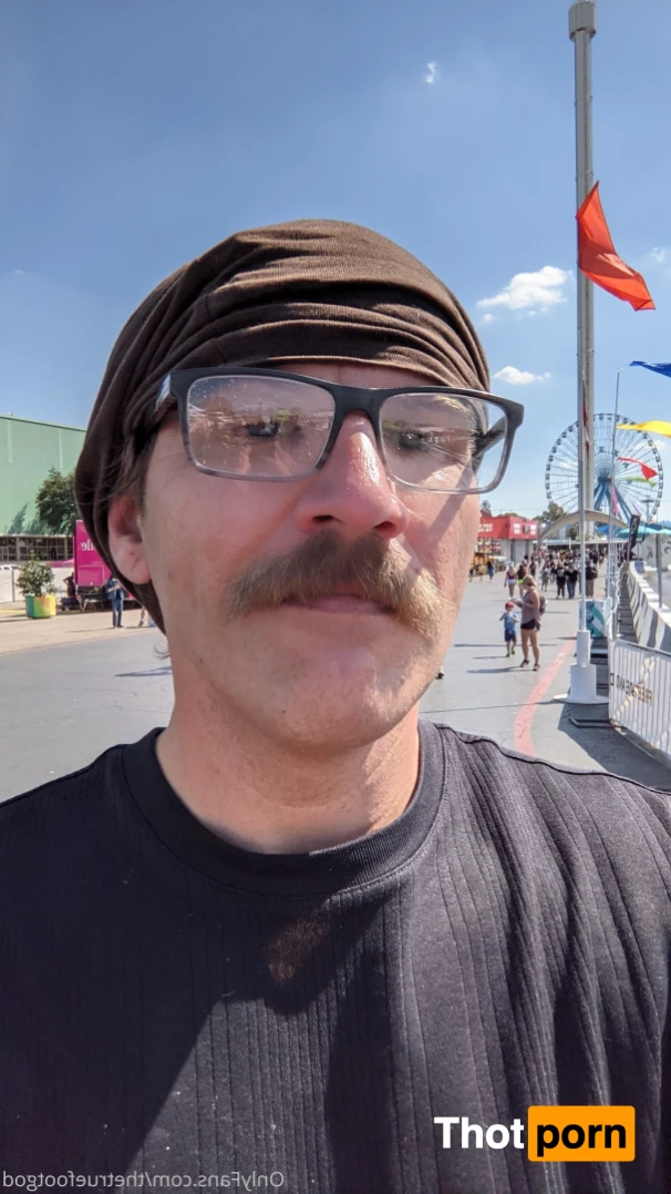 The Foot God 6298866