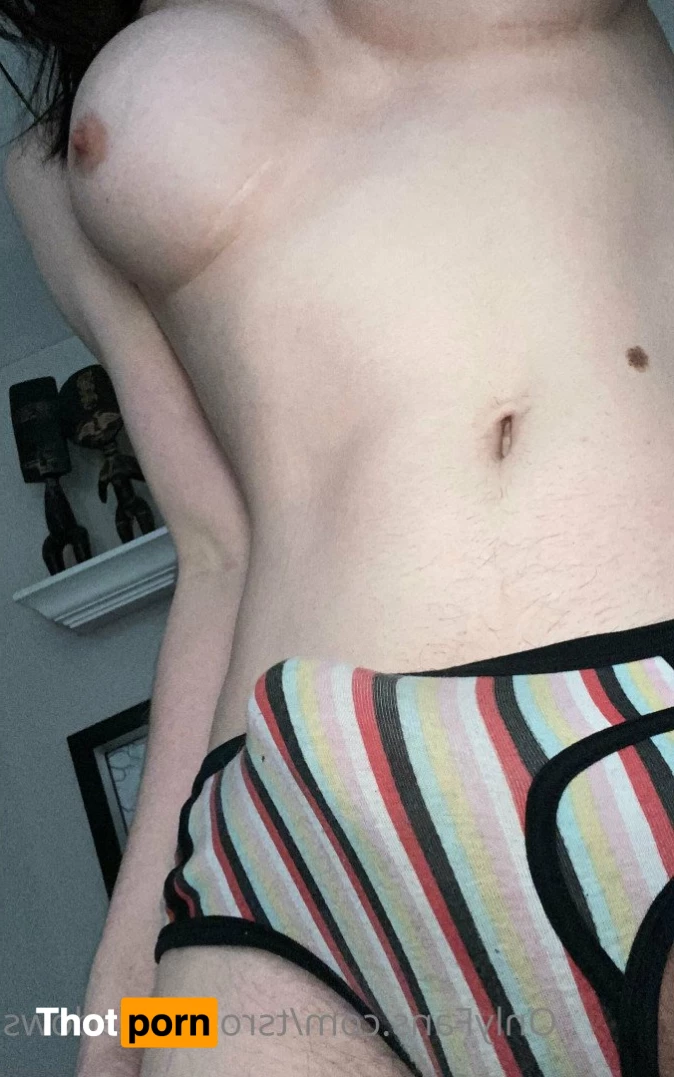 TS Rosey Shadows 2384686