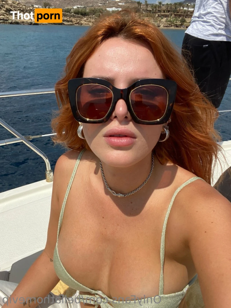 Bella Thorne 14758855