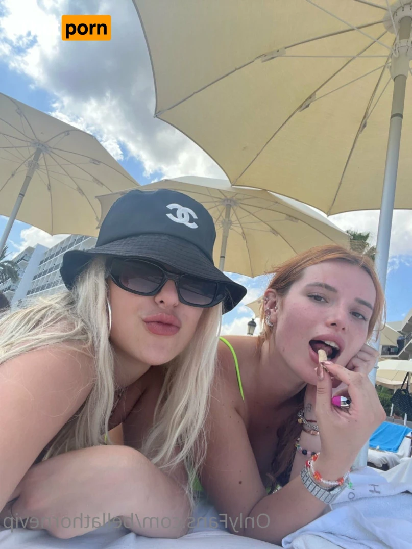 Bella Thorne 14759050