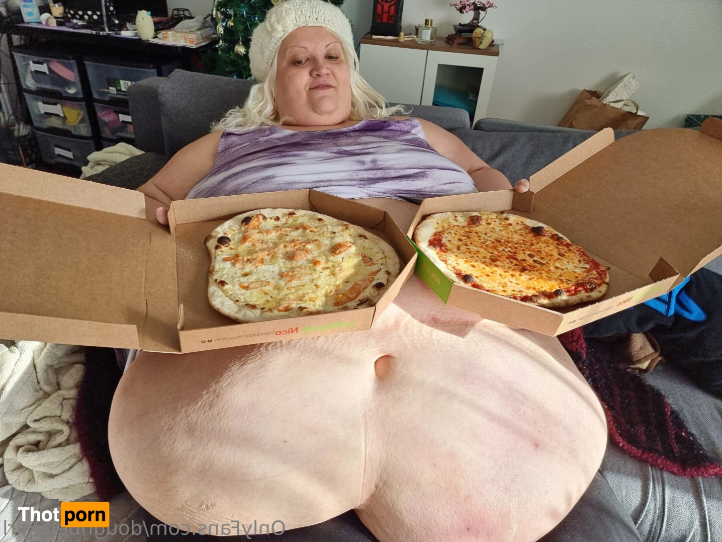 DoughBellyGirl 14704910