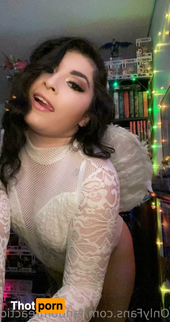 FandomReactions 14708023