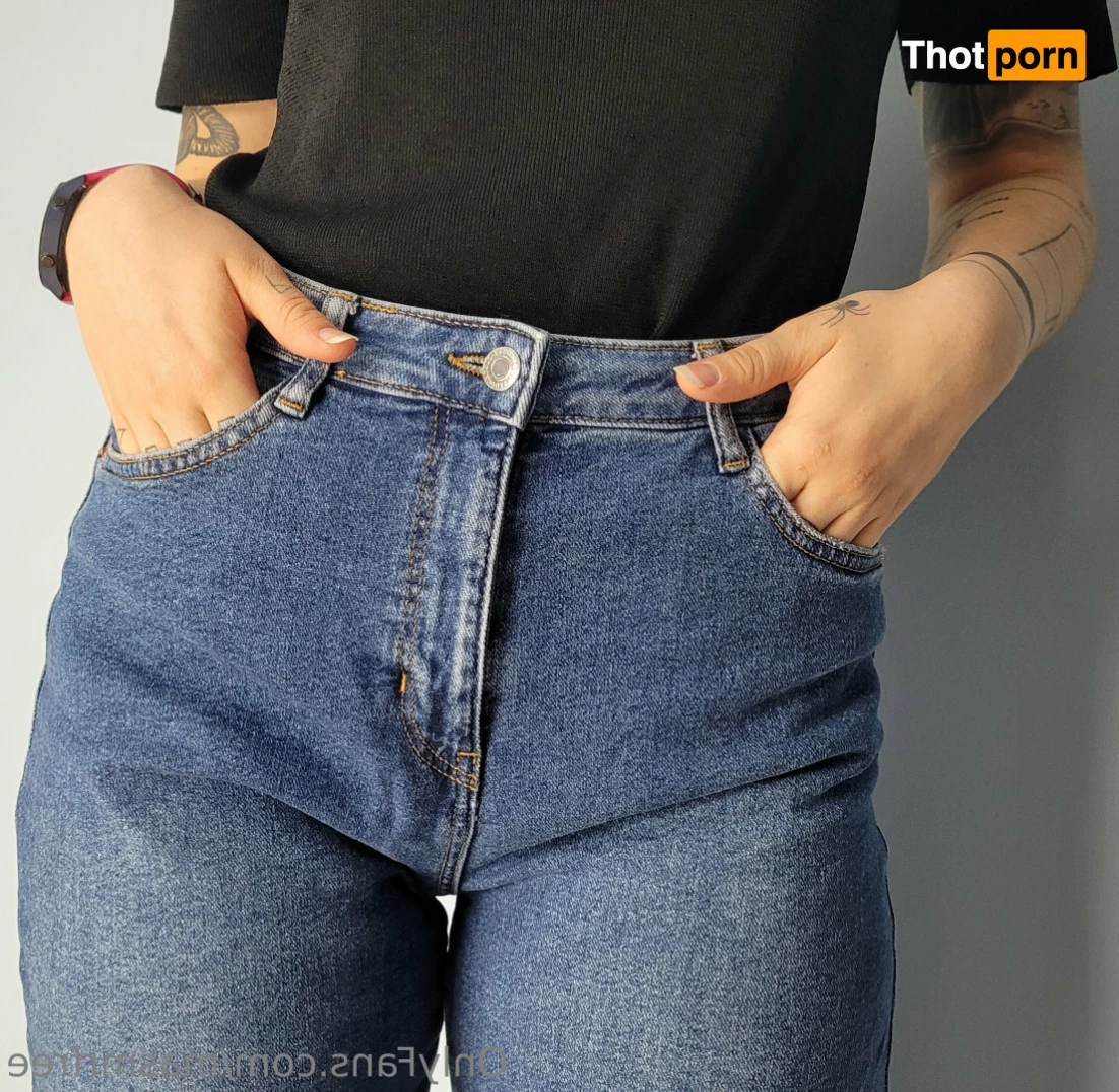 Queen Mary June (free page) 14607724