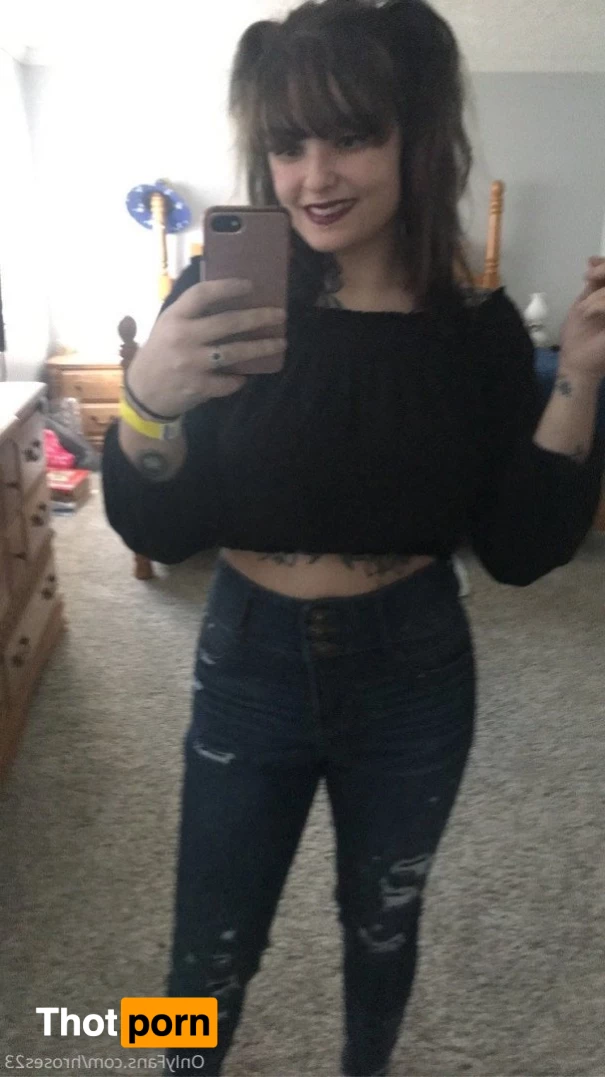 H_Roses23’s (FREE) 4379637