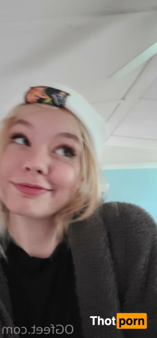 Sativa Skies 16447567