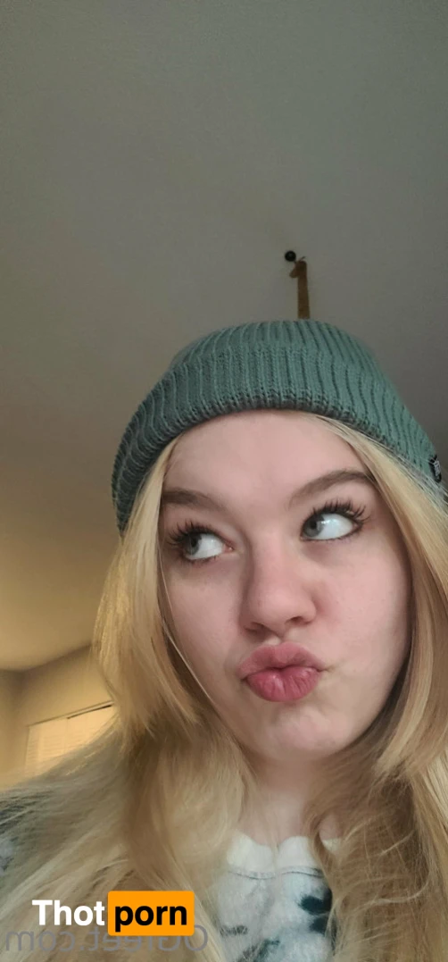 Sativa Skies 16459315