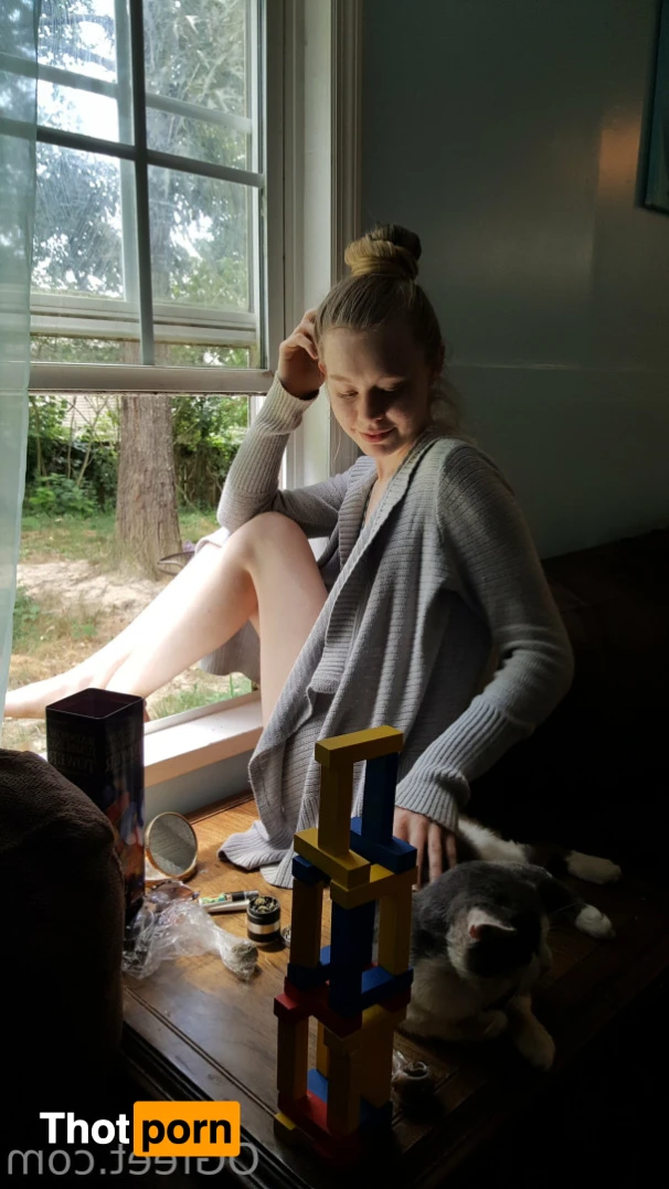 Sativa Skies 16504833