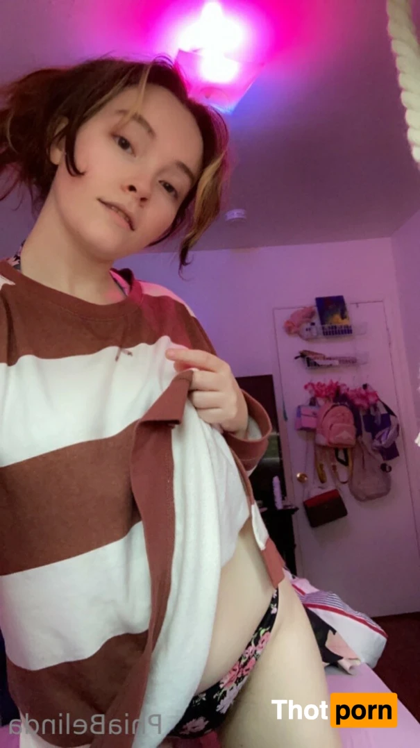 Phia Belinda 14573928