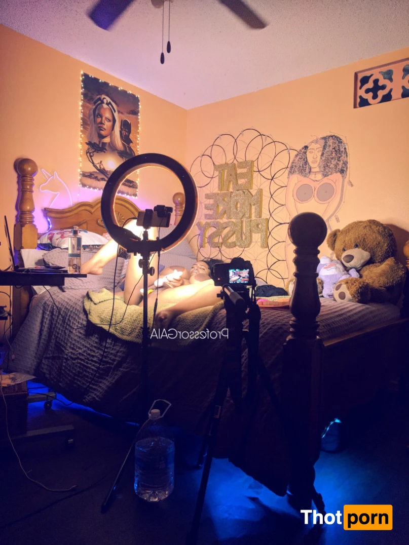 IGs: autoGAIAGRAPHY 15649074