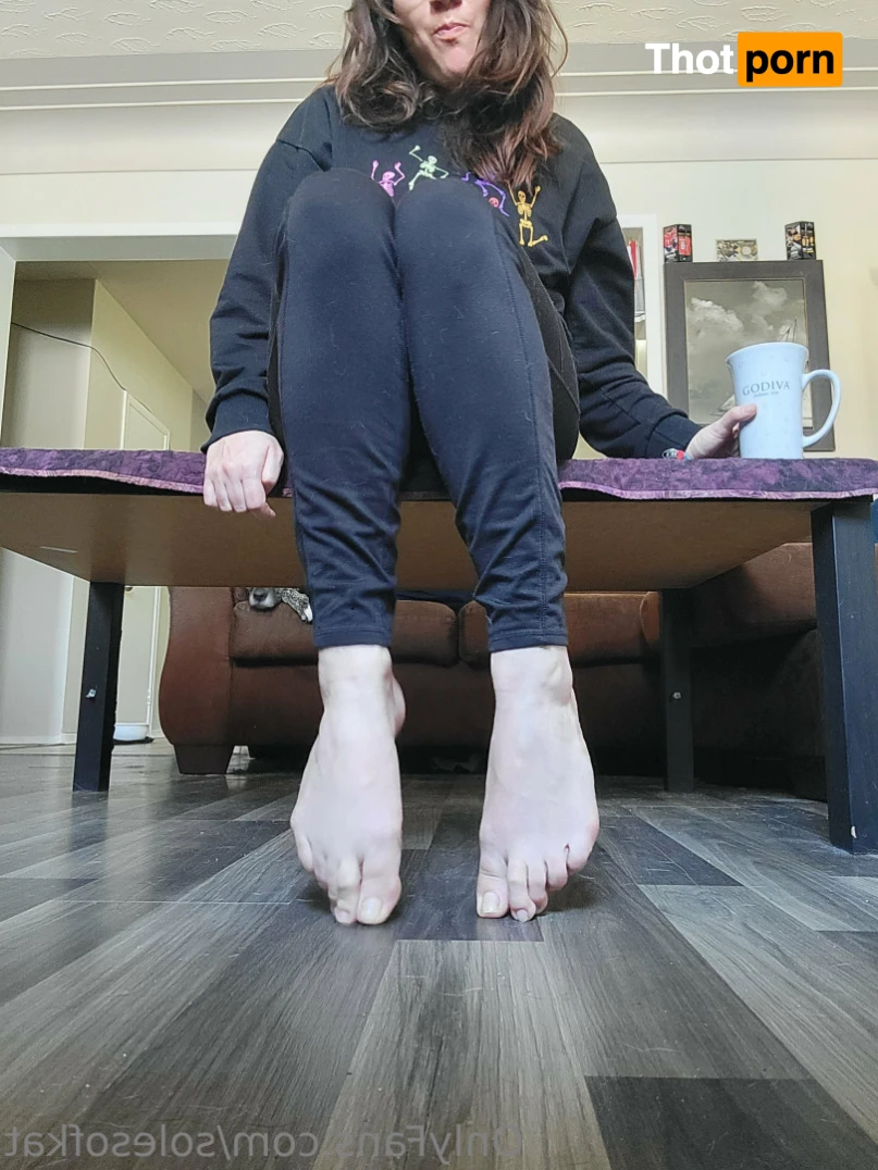 Mistress Kat 14504321