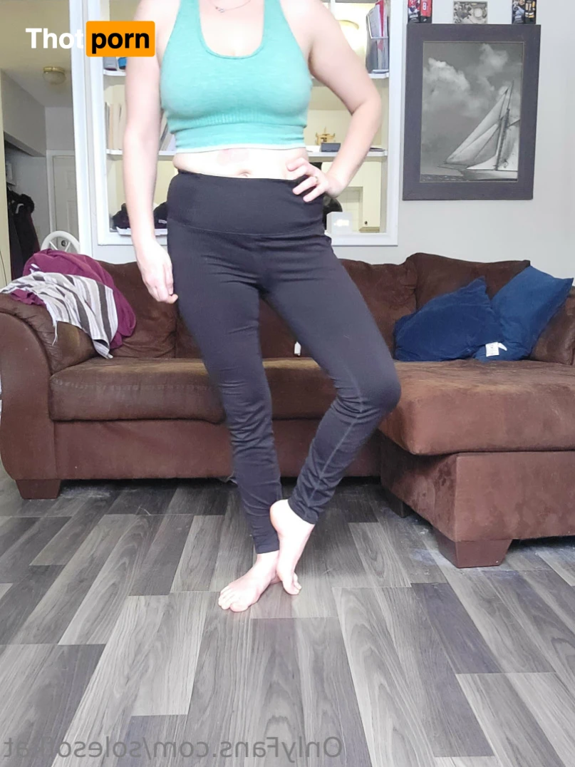 Mistress Kat 14504640