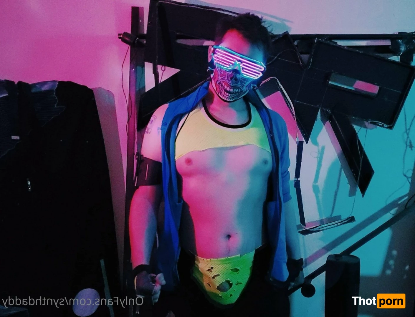 𝐒𝐘𝐍𝐓𝐇𝐃𝐀𝐃𝐃𝐘™ 2314595