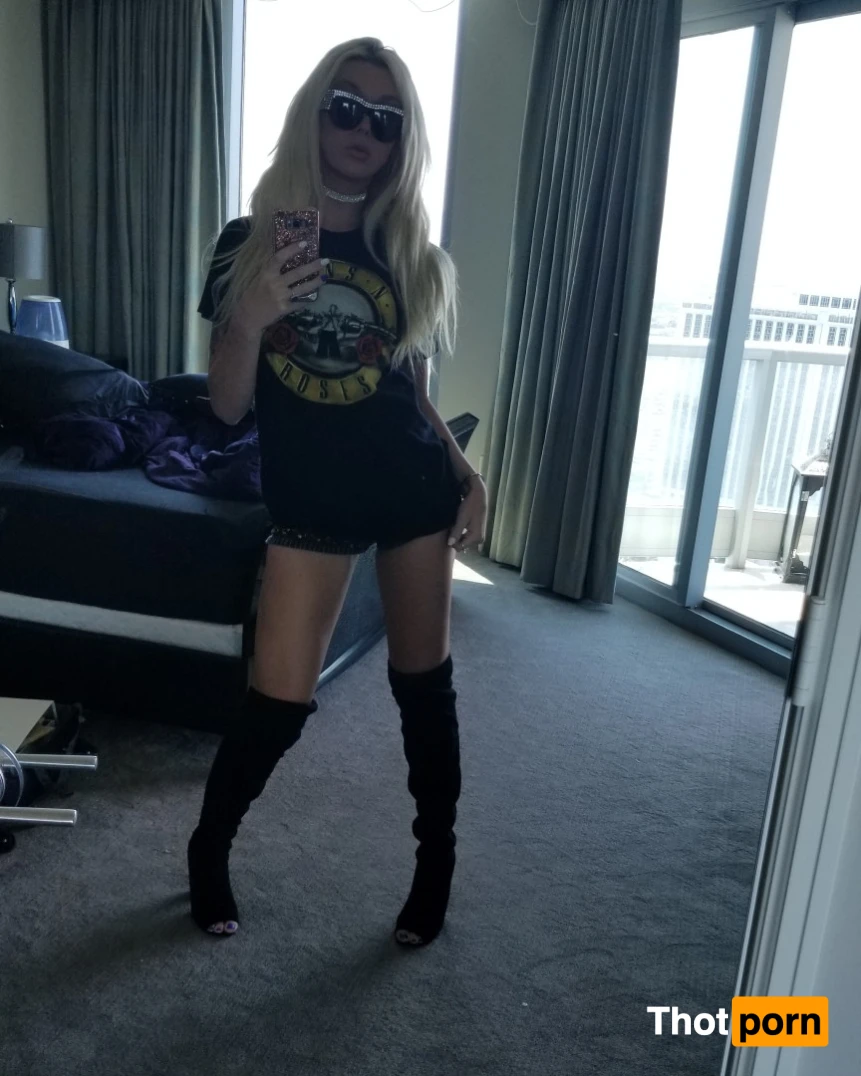 Aubrey Kate 14450982