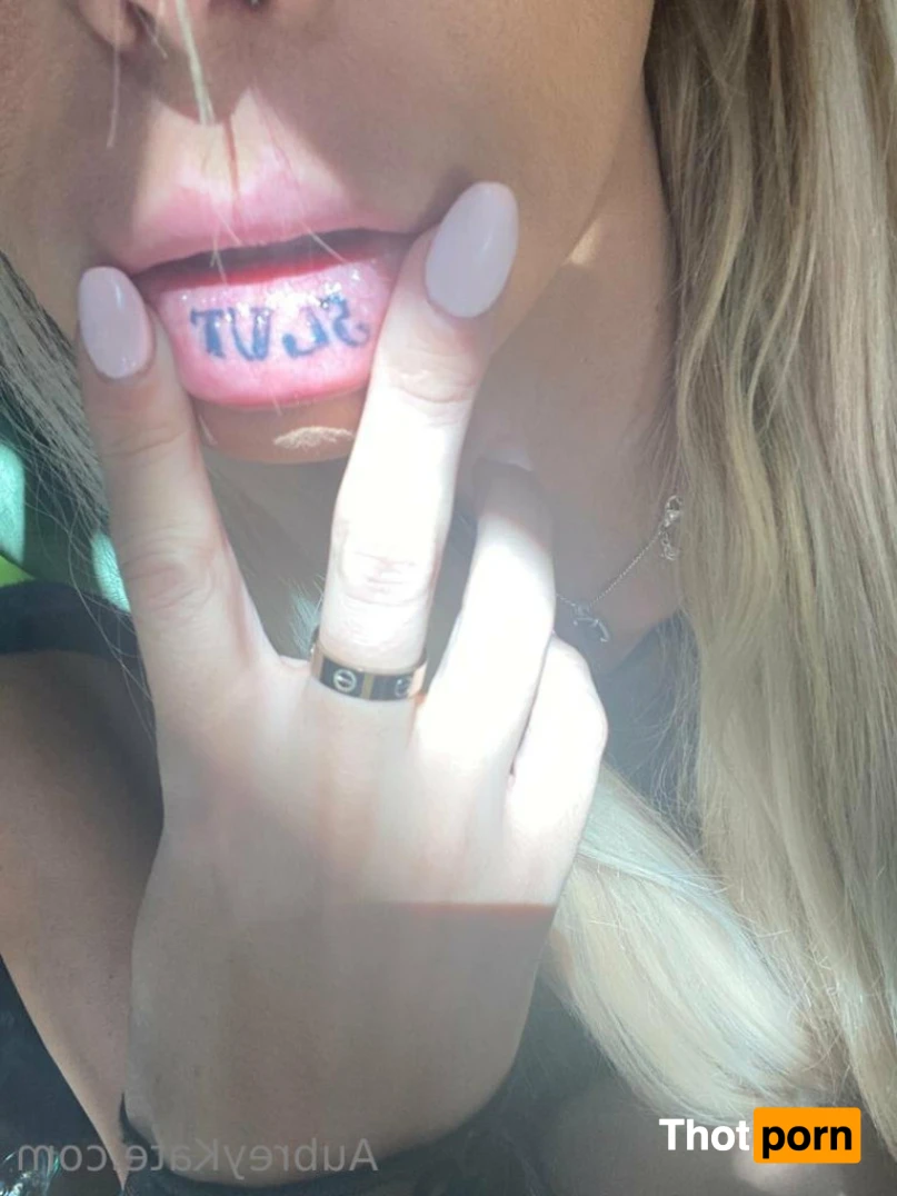 Aubrey Kate 15096084