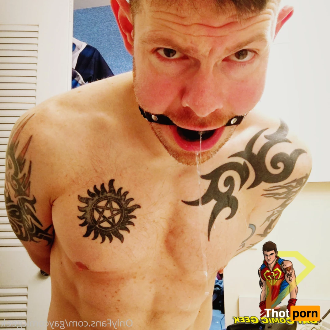 GayComicGeek 6128438