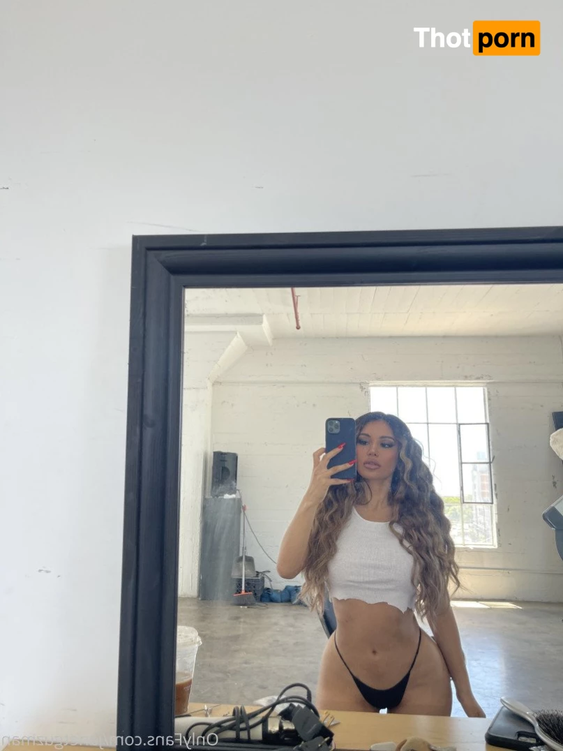 Janet Guzman 🔞 3937652