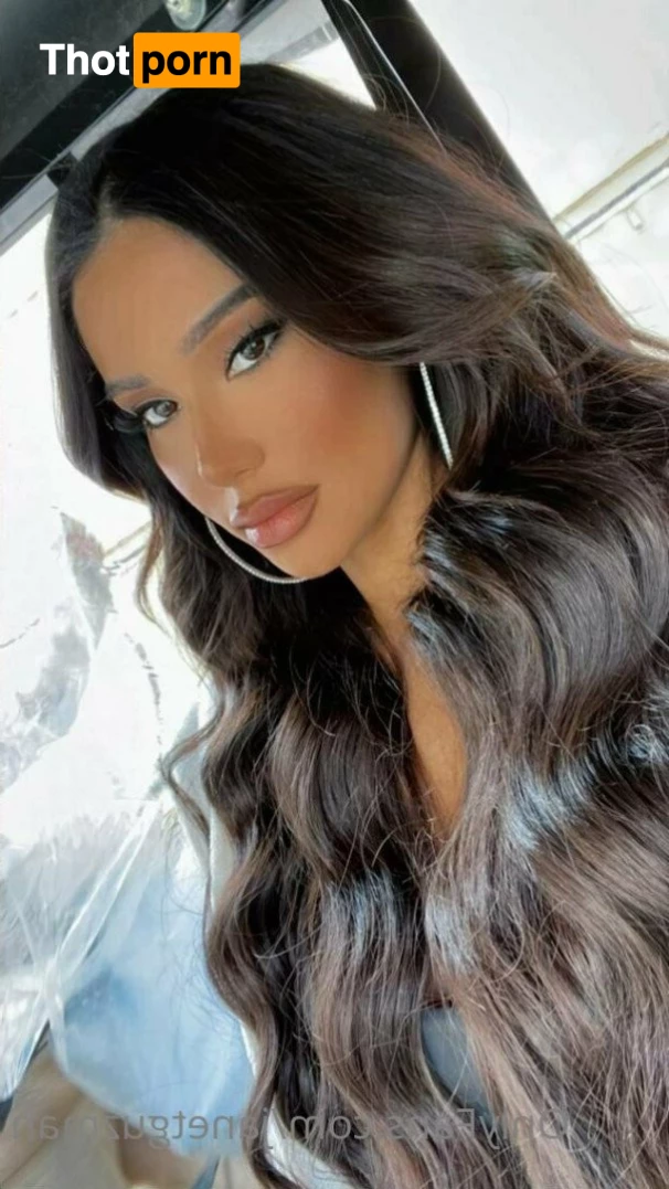 Janet Guzman 🔞 3937759