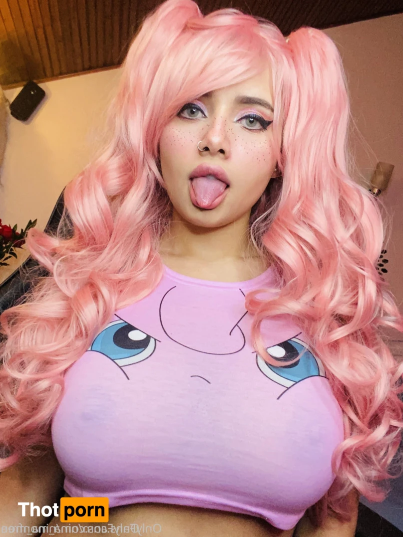 Angie Marin 14196642