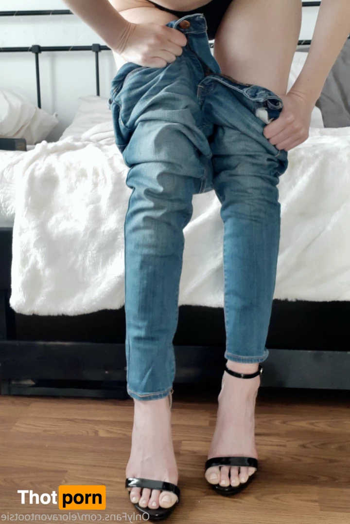 Elora von Tootsie FREE 6611279