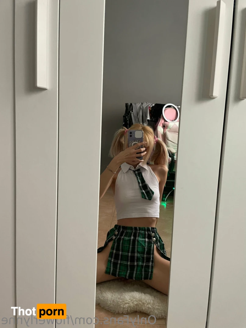 FlowerLynne 14693540