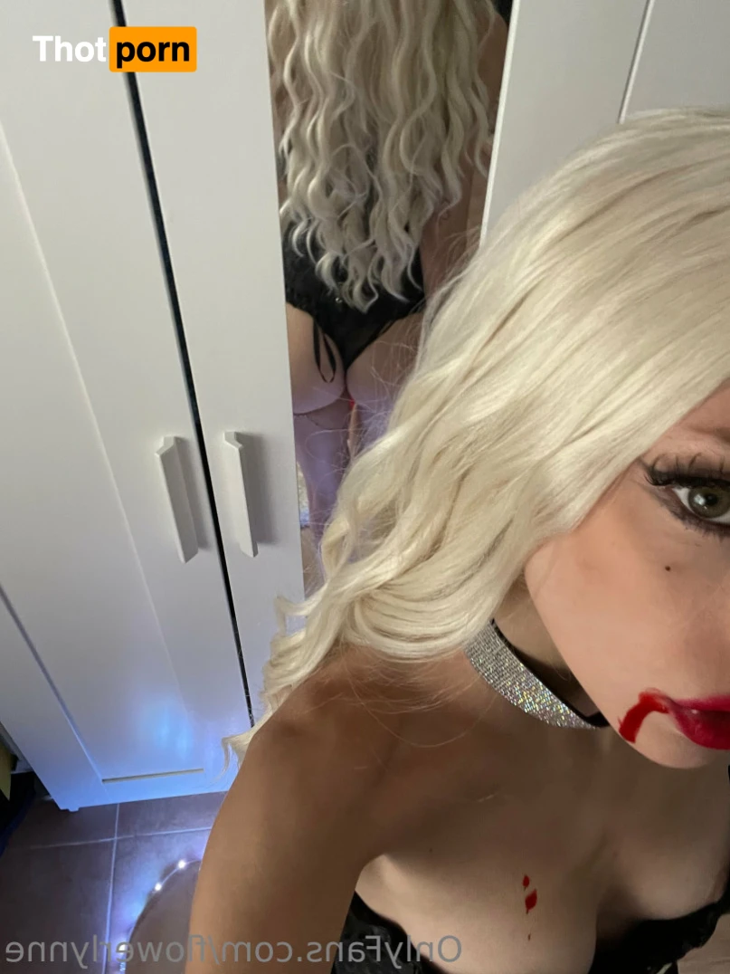 FlowerLynne 14694093