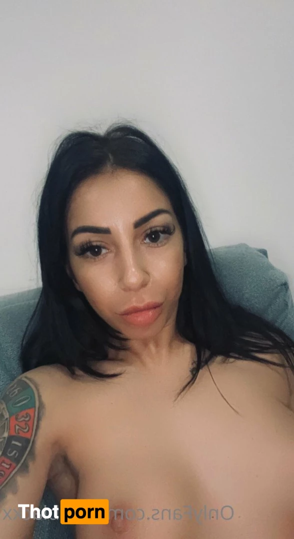 Roseblack🖤 2320051