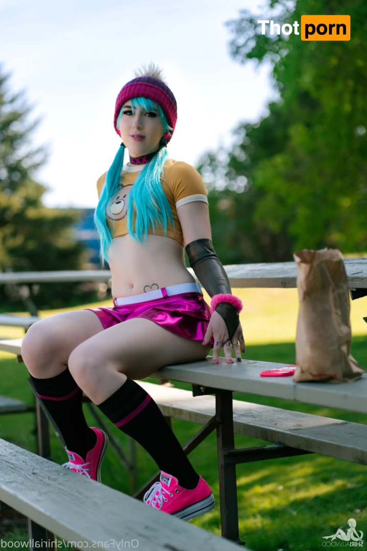 Shiri Allwood 6108267