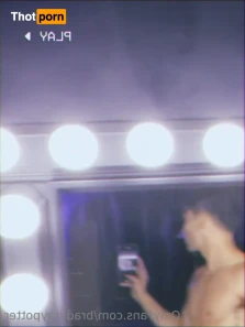 13658252