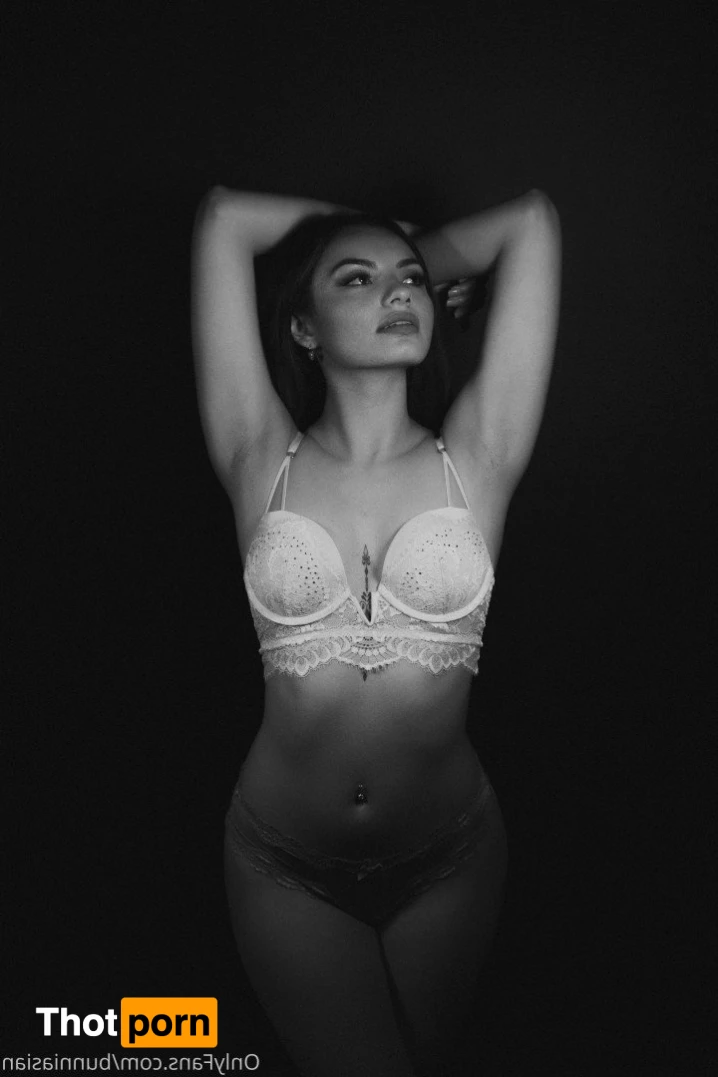 Mila Morrison🐰 3825556