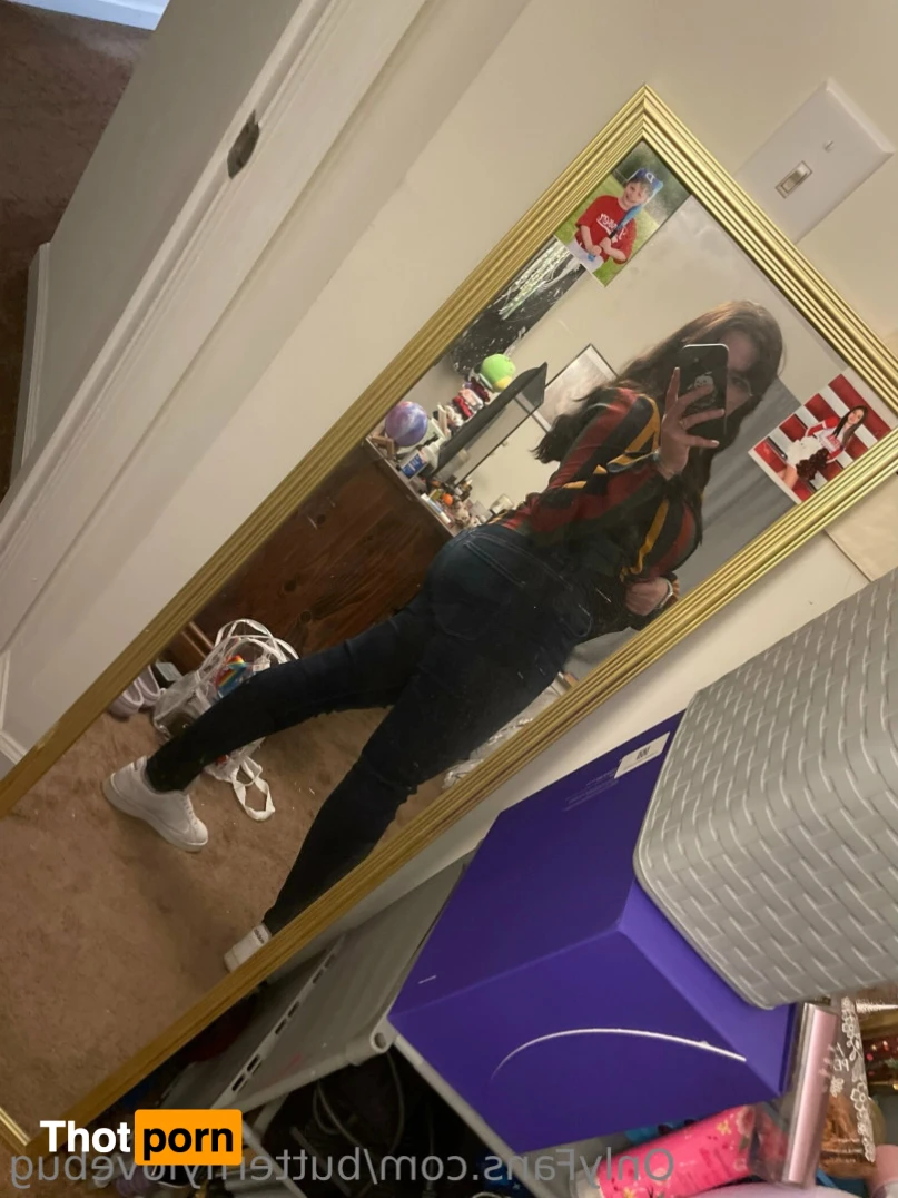 Alyassa Knight 13950987