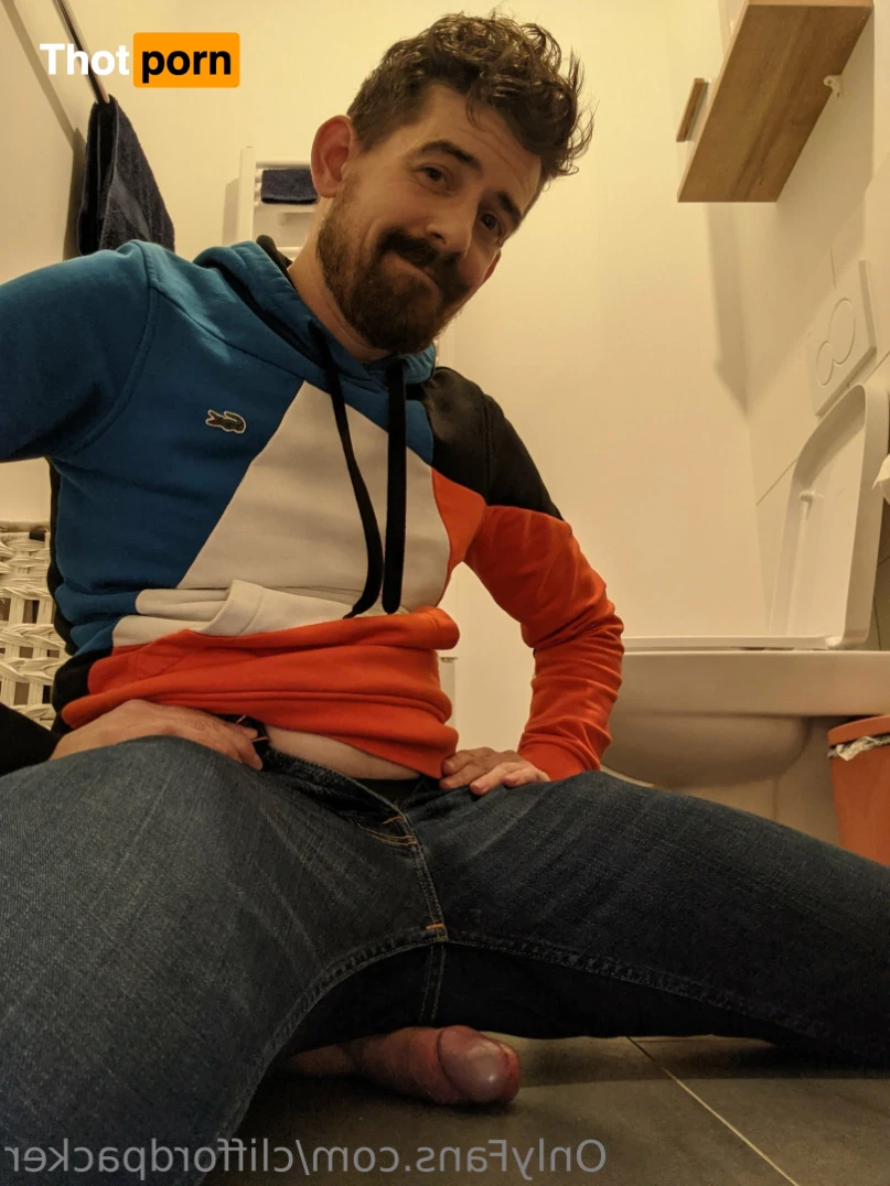 Cliffordpacker 13879101