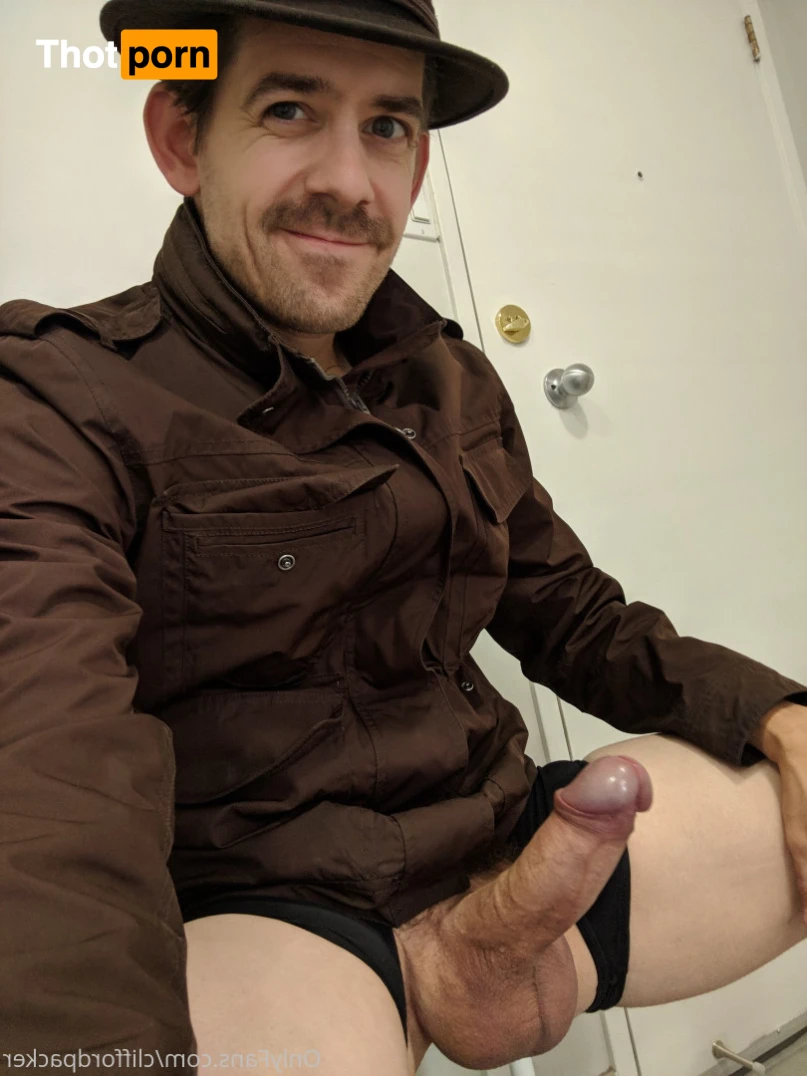 Cliffordpacker 13879210