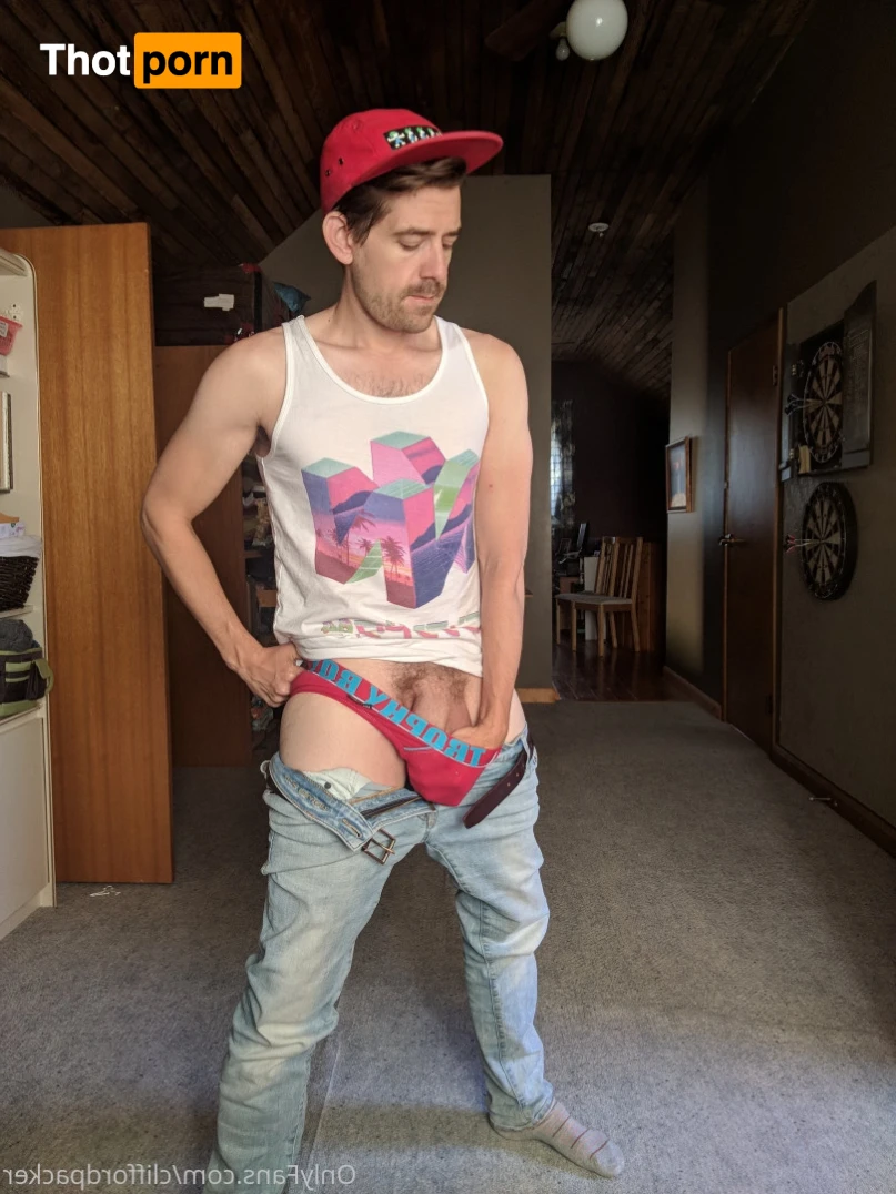 Cliffordpacker 13879371