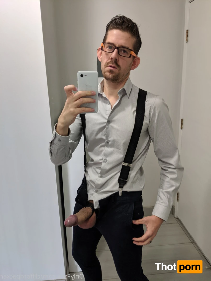 Cliffordpacker 13879584