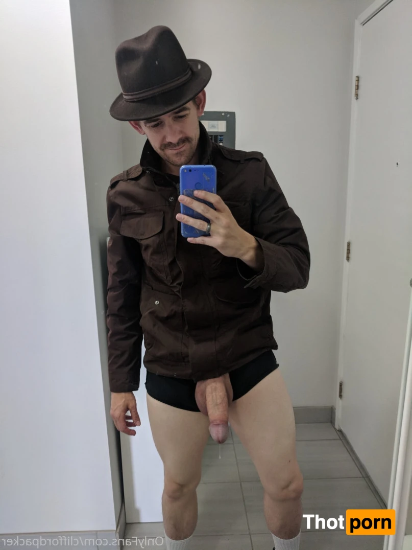 Cliffordpacker 13879610