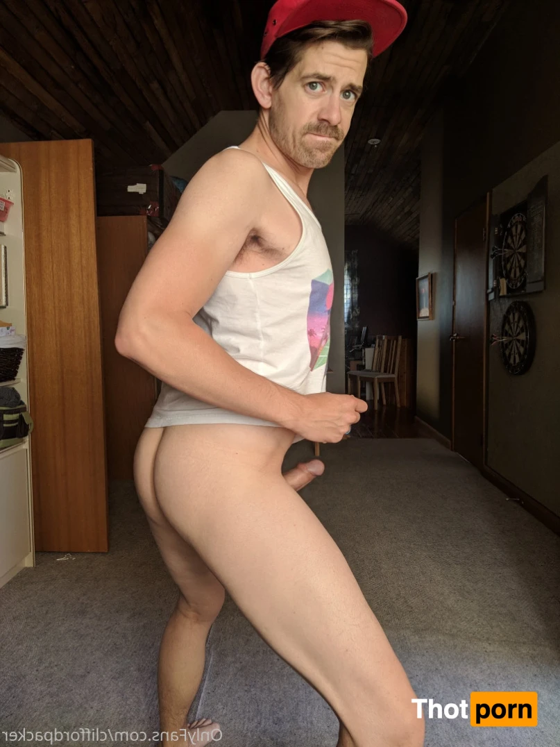 Cliffordpacker 13880308