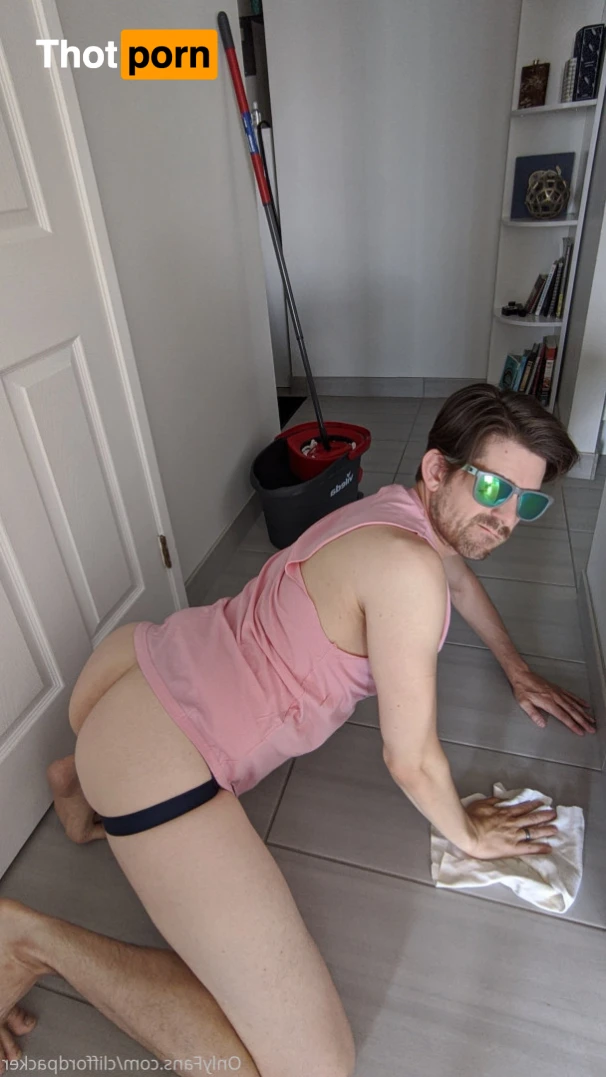 Cliffordpacker 13880449