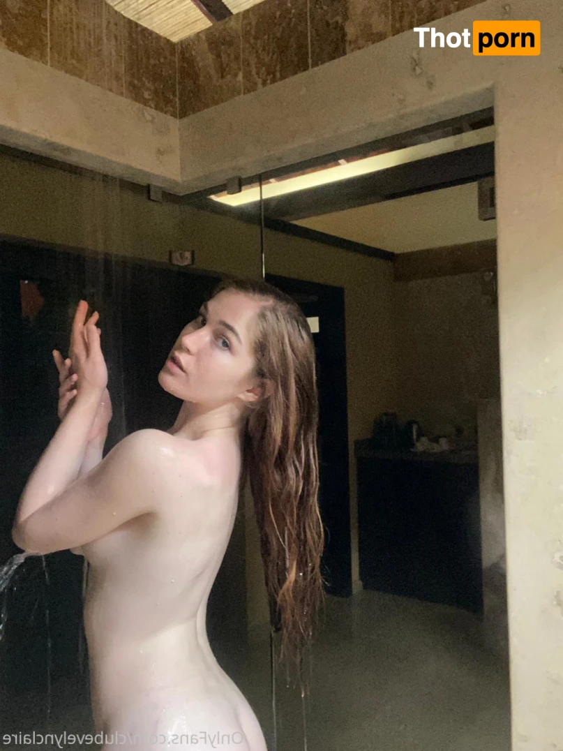 Evelyn Claire 13870456