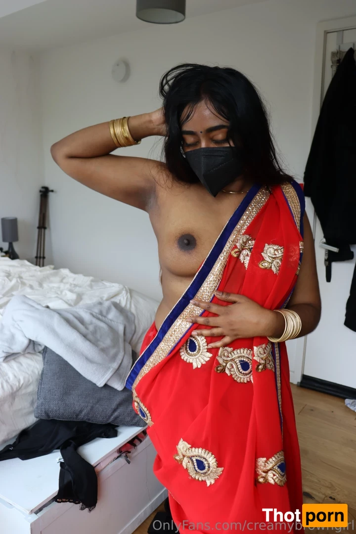 CreamyBrownGirl 16574108