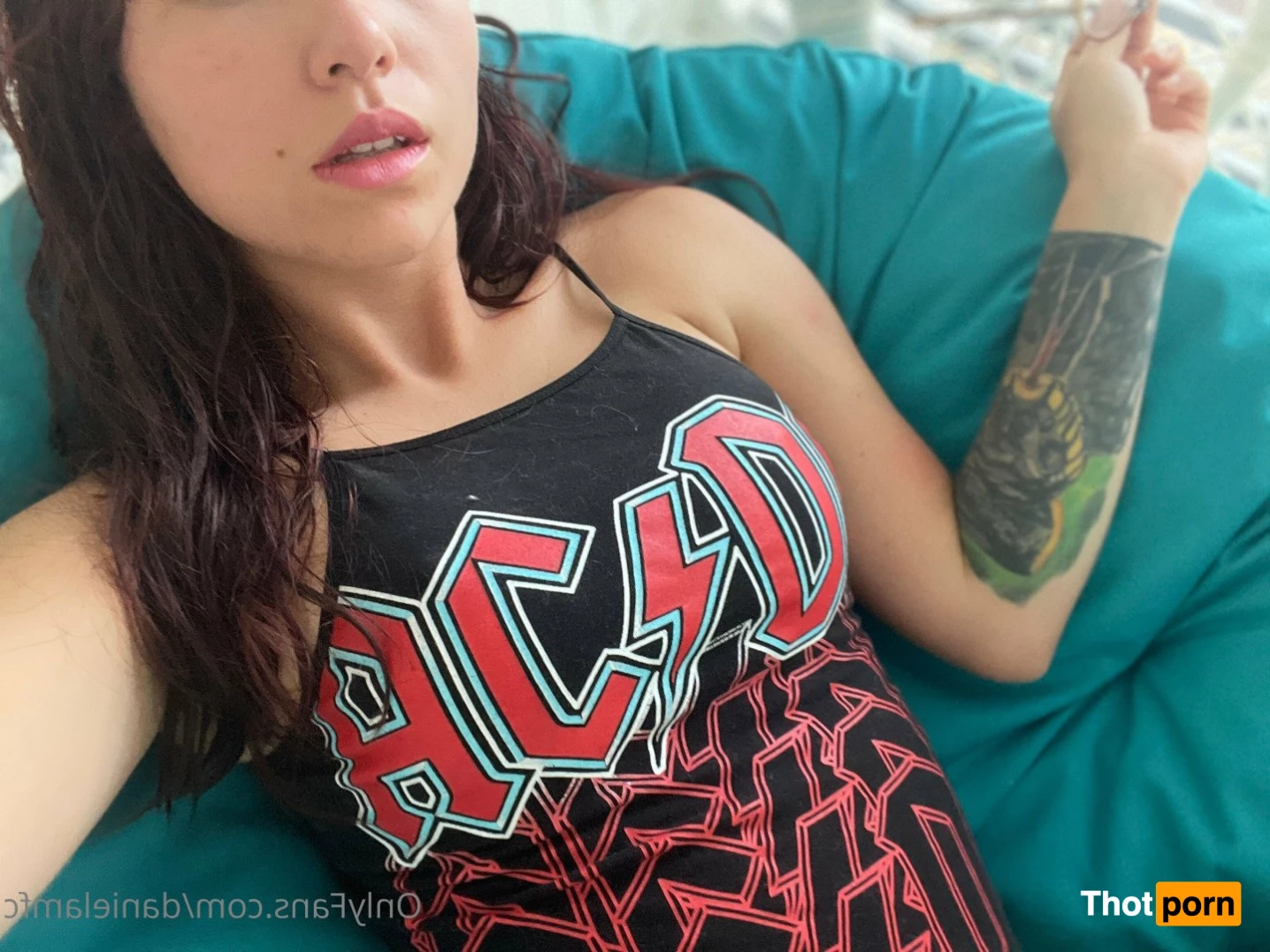 DanielaQ 🍑 2301046