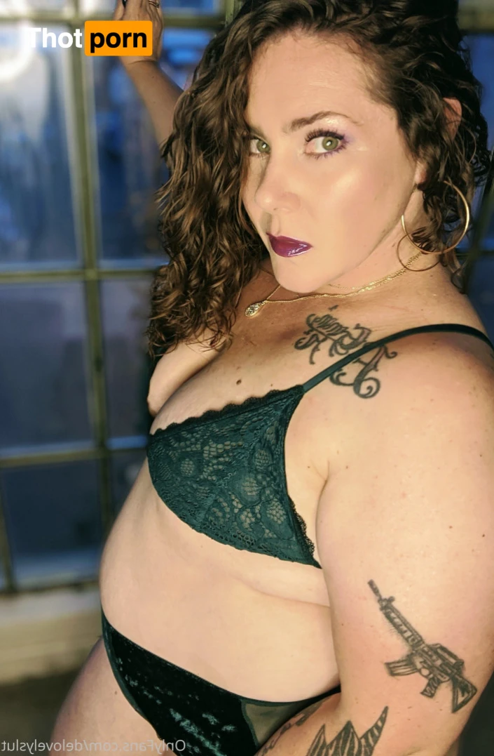 BIG BOOTY SEXTER 14678023