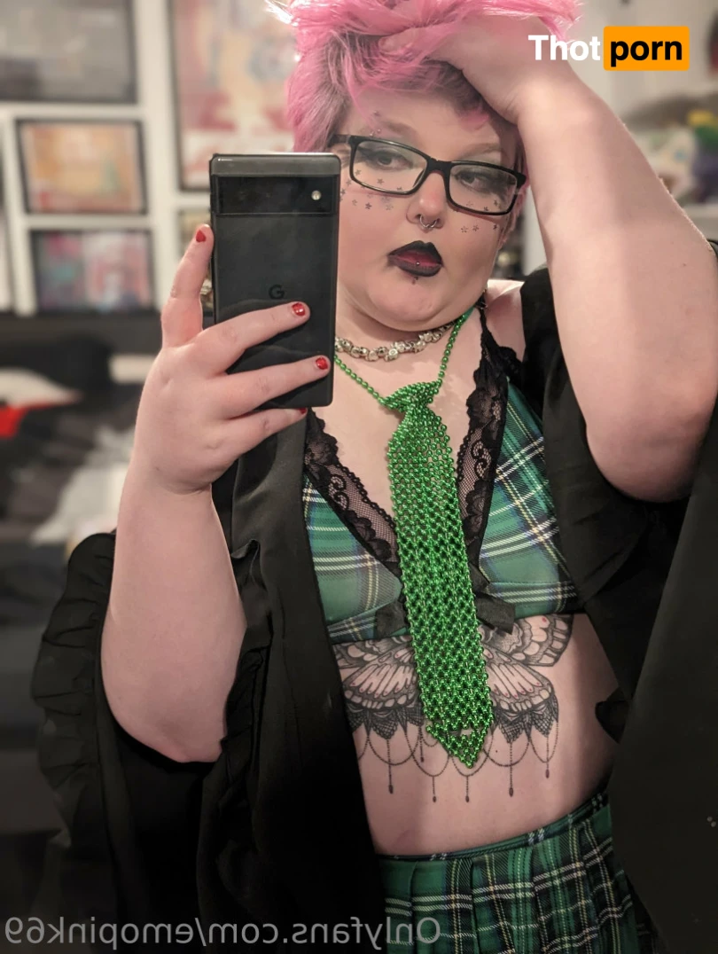 🆓GOTH😈College🥵BBW 🍑Britney🖤 DM ME 😻 13839176