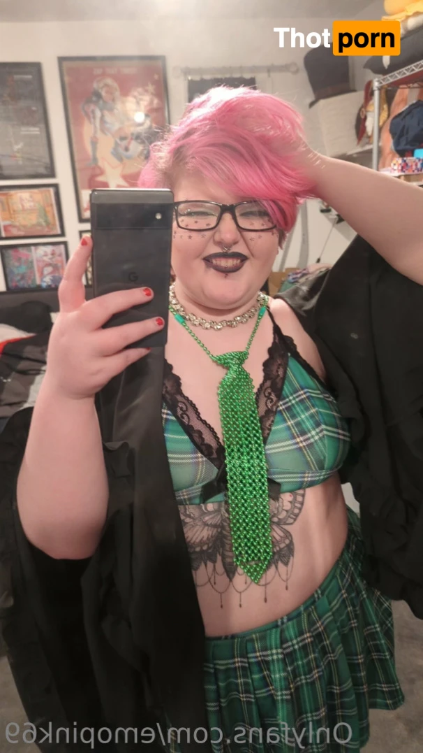 🆓GOTH😈College🥵BBW 🍑Britney🖤 DM ME 😻 13839187