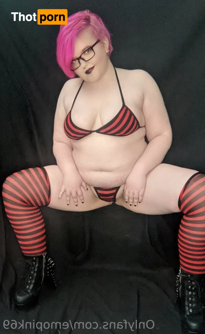 🆓GOTH😈College🥵BBW 🍑Britney🖤 DM ME 😻 13839404