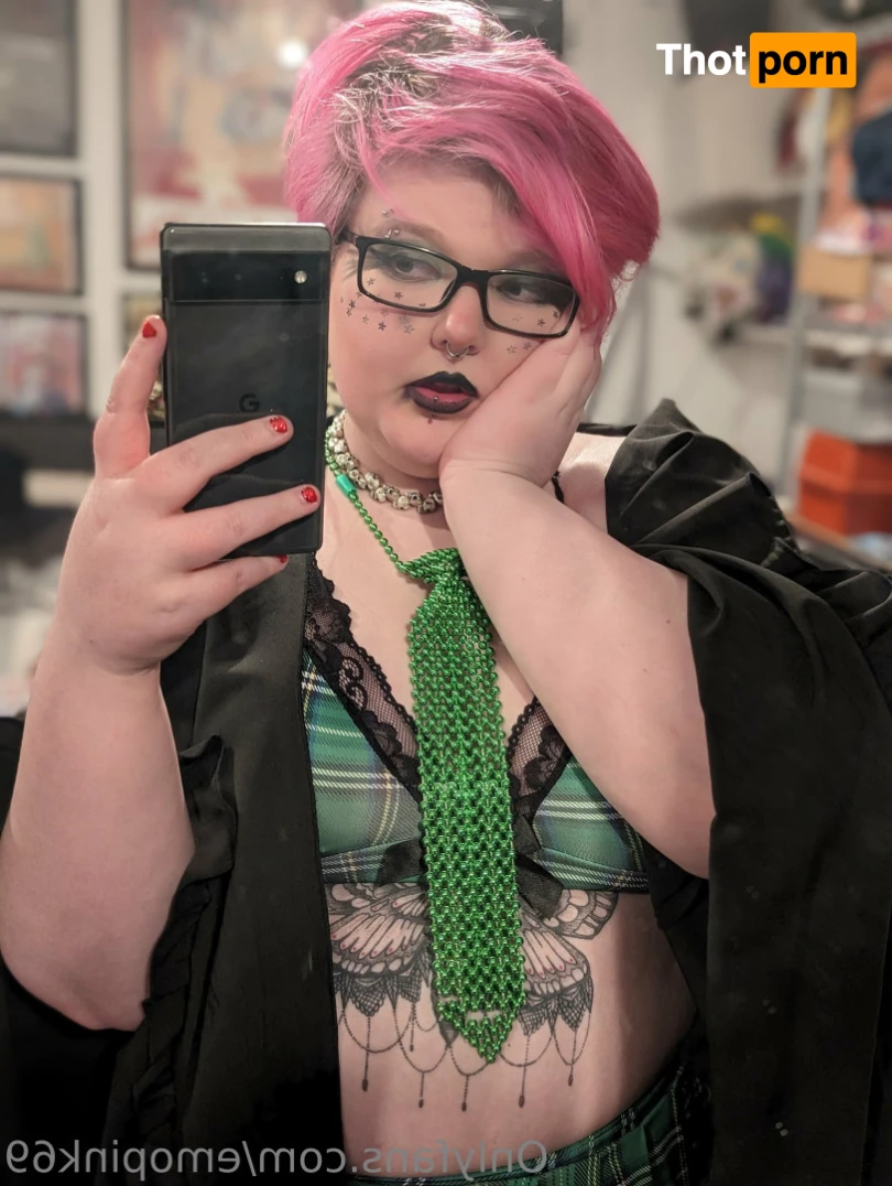 🆓GOTH😈College🥵BBW 🍑Britney🖤 DM ME 😻 13839562