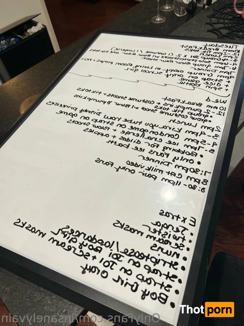 Insanelyvain 13696055