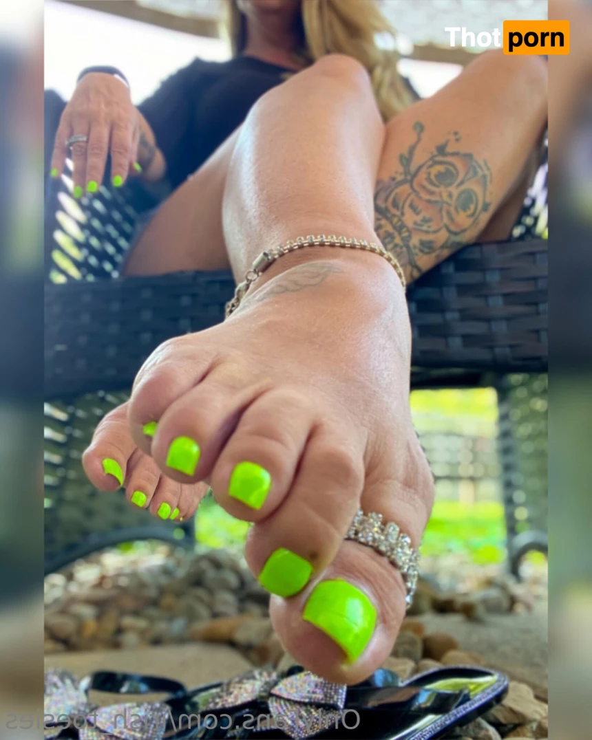 Irishtoesies_free 7482499