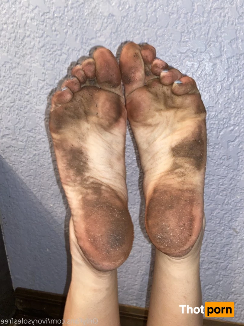 Goddess Ivory 3940432